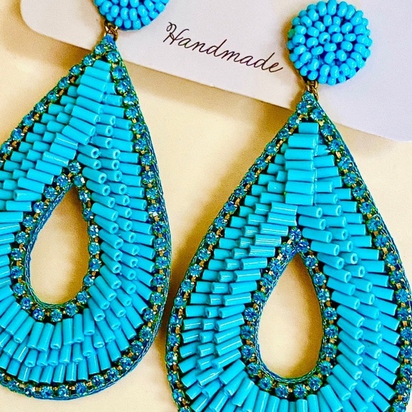 🌟 HOST PICK 🌟 Like New Anthropologie Deepa Gurnani Turquoise Hoop Chande… - Picture 11 of 15